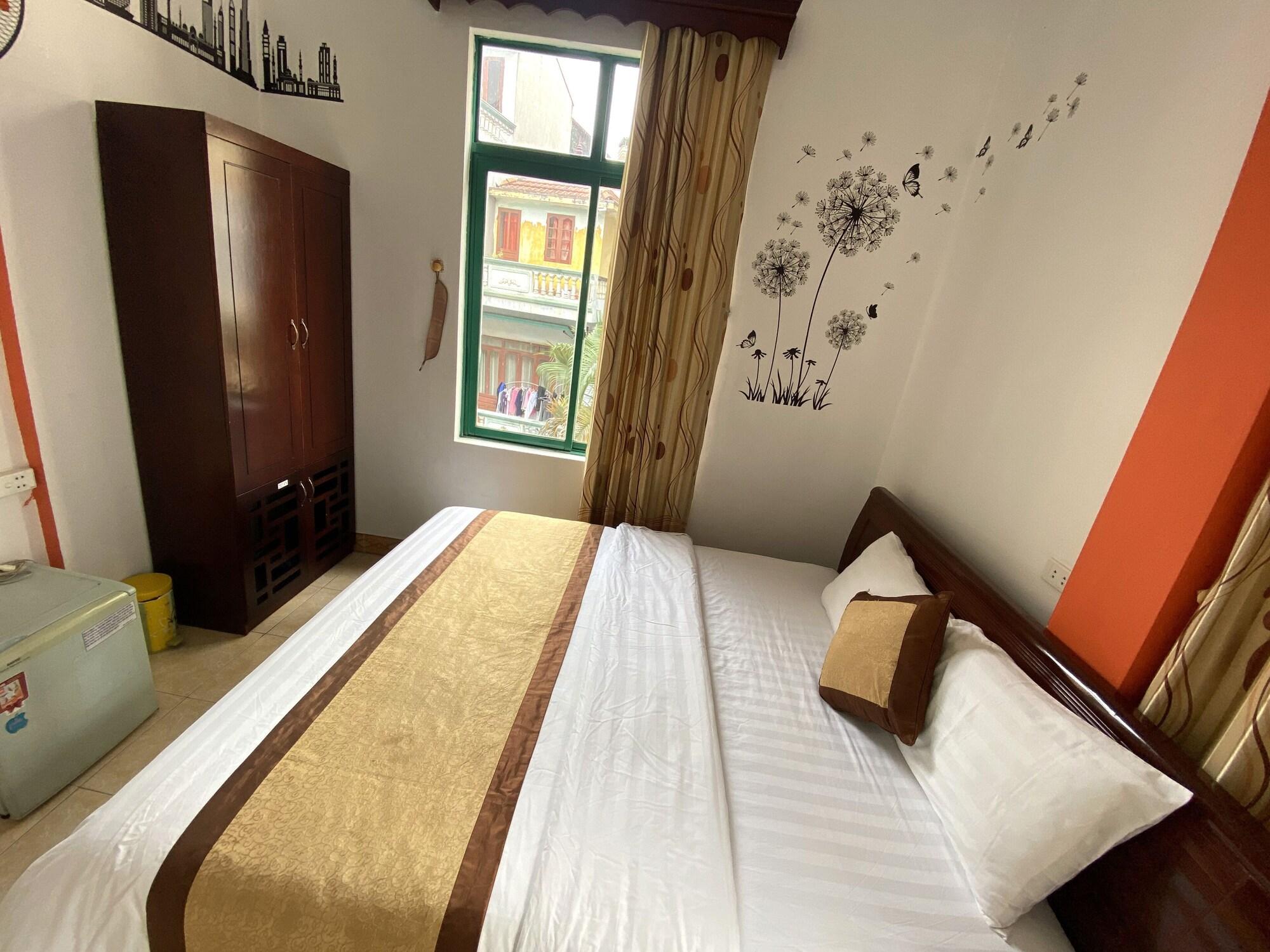 Alex Ha Long Hotel מראה חיצוני תמונה