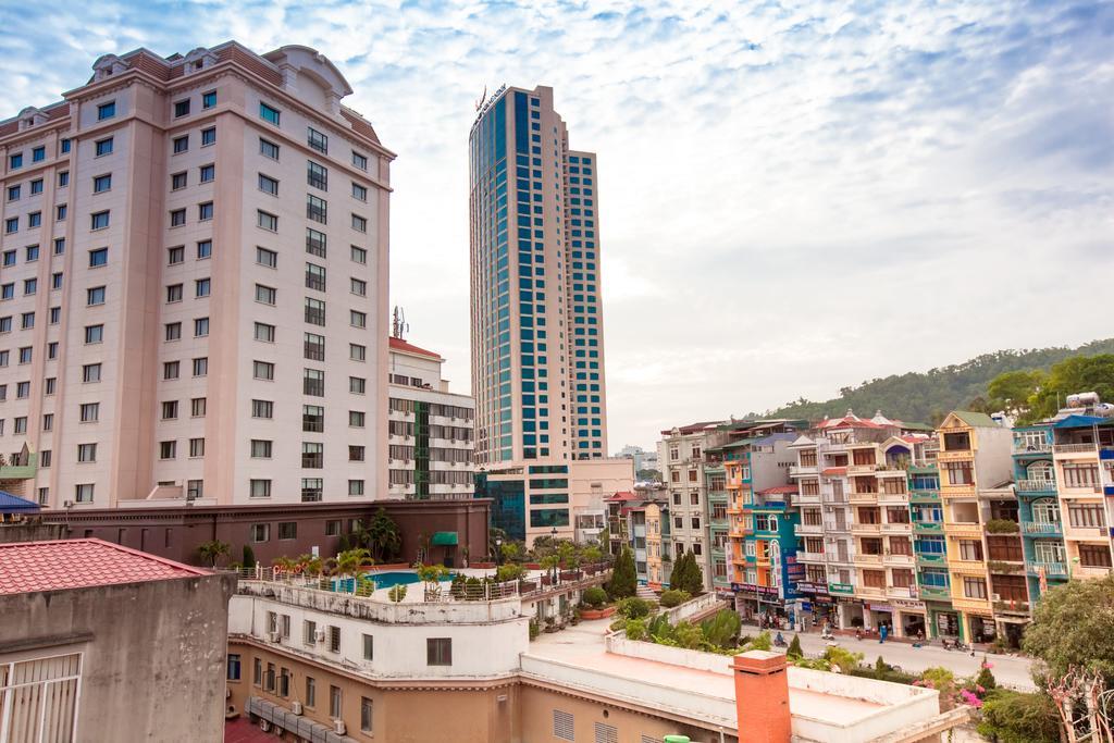 Alex Ha Long Hotel מראה חיצוני תמונה